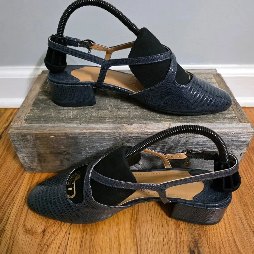 J. Renee Navy Blue Alligator Print Low Block Heel Sandals 9W